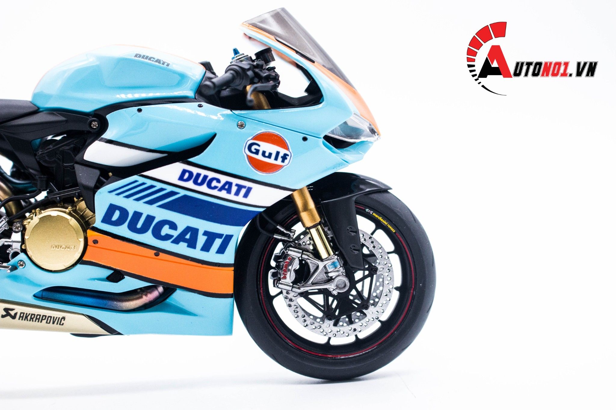 Mô hình cao cấp Ducati 1199 Panigale Gulf 1:12 Tamiya D050