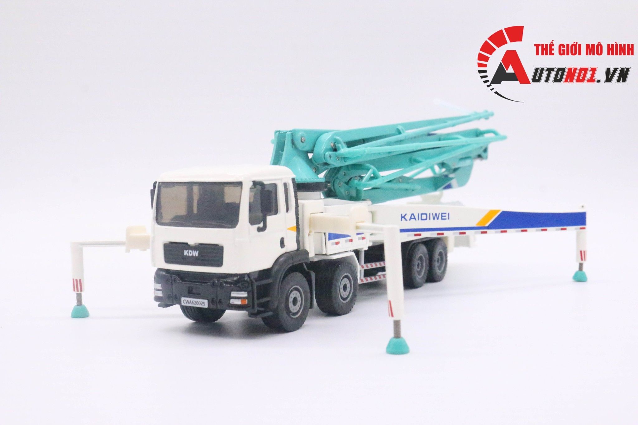 Mô hình xe công trình- bơm bê tông bằng kim loại tỉ lệ 1:55 625025 Kaidiwei 6472