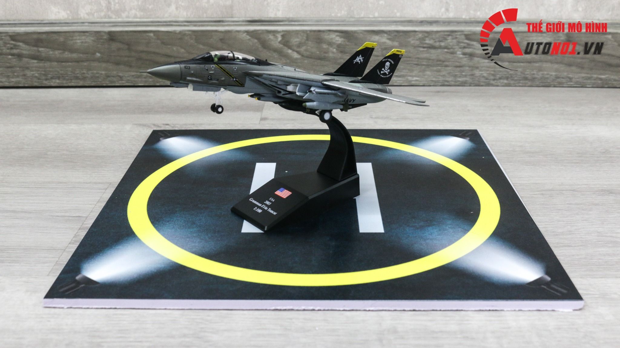 Diorama airport mô hình bãi đỗ máy bay trực thăng 30x30cm DR027