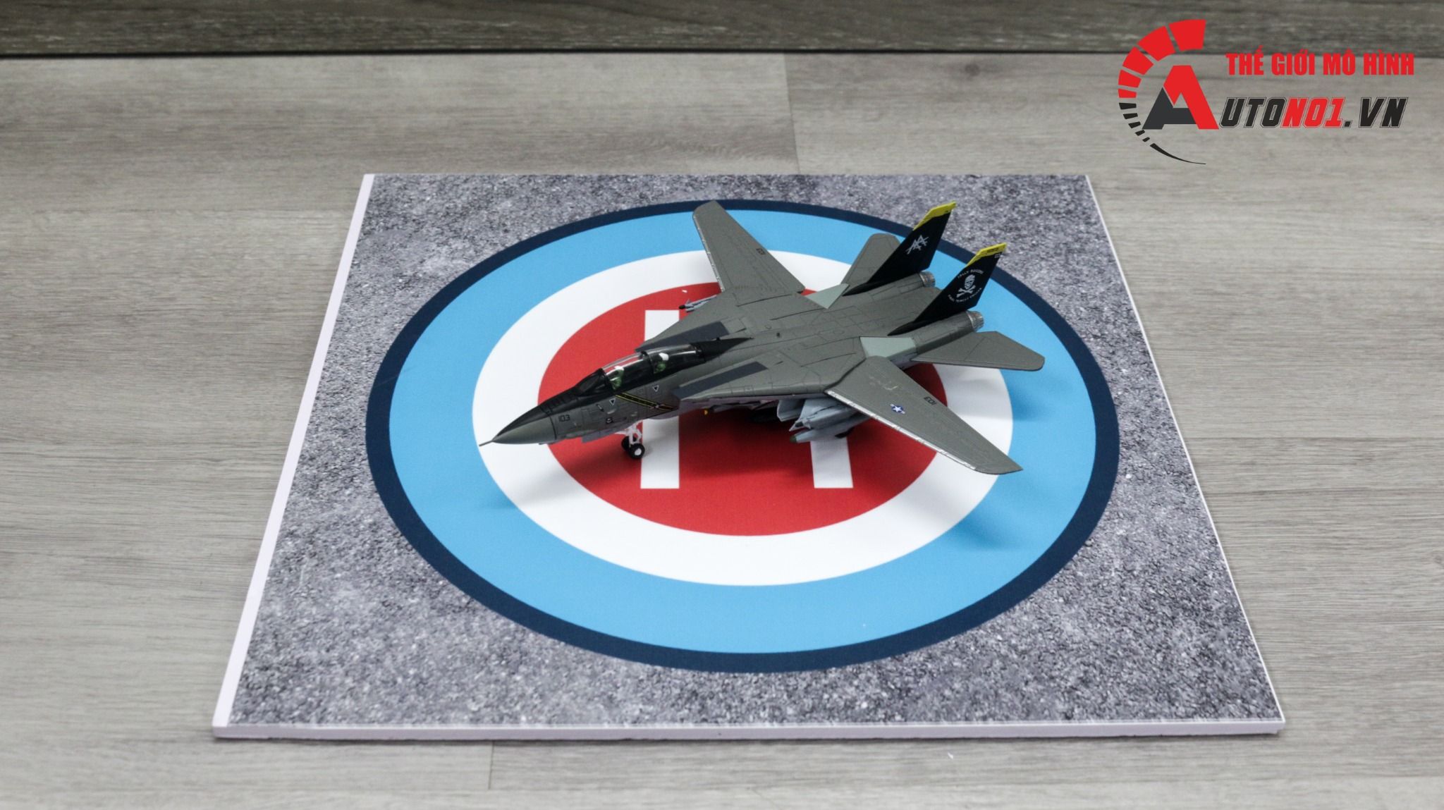 Diorama airport mô hình bãi đỗ máy bay trực thăng 30x30cm DR027