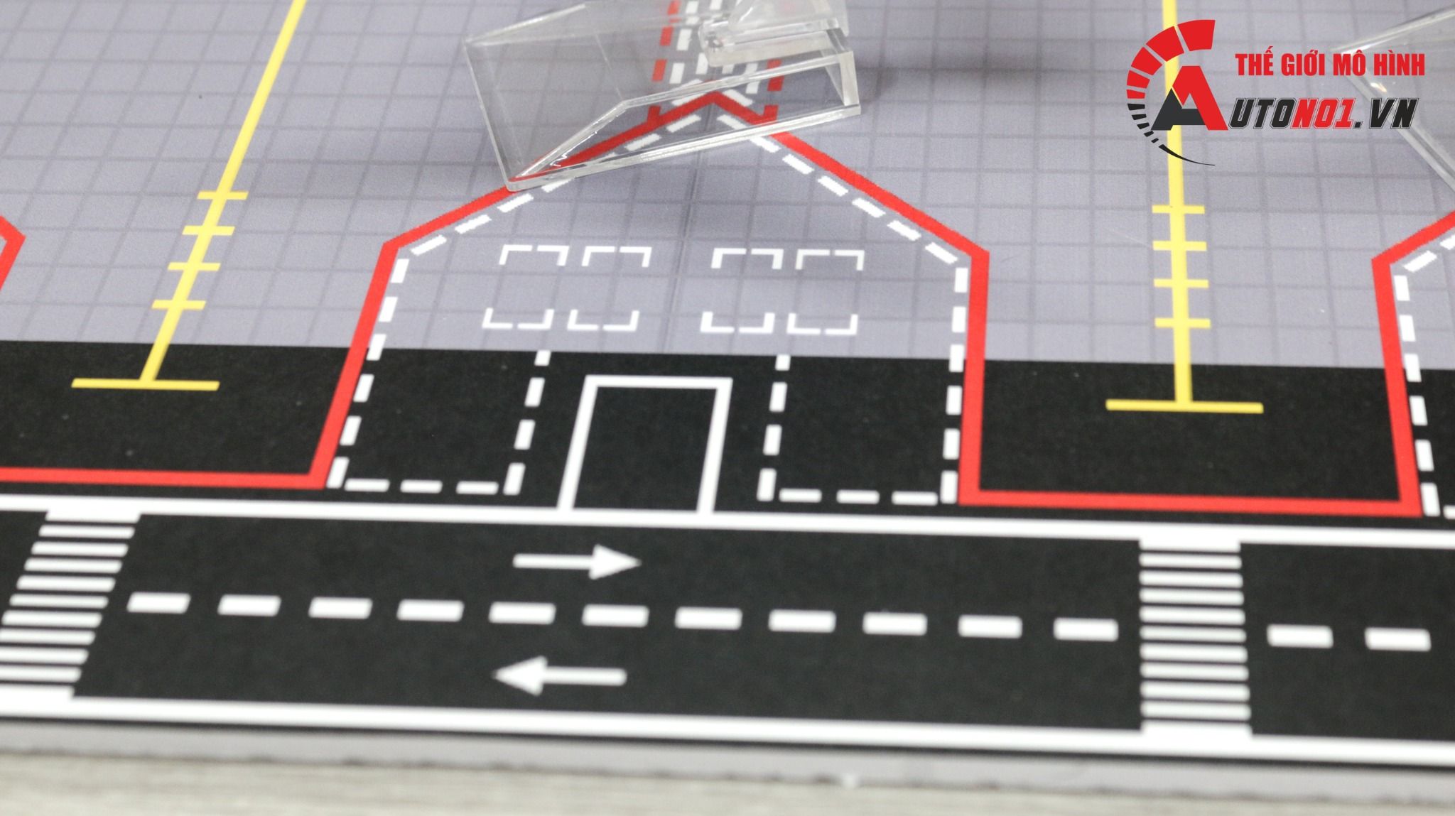 Diorama airport mô hình đường băng bãi đáp cho máy bay 16cm DR026
