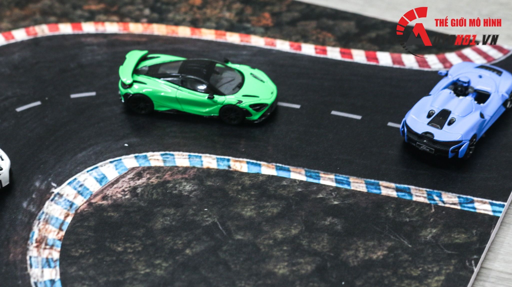  Diorama mặt đường trưng bày cho xe mô hình tỉ lệ 1:64 30x30cm Autono1 DR029 