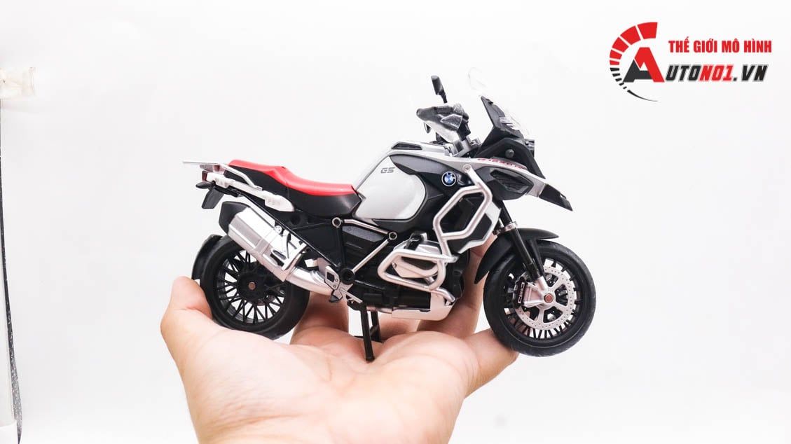  Mô hình xe BMW R1250 GS có đế tỉ lệ 1:12 CCA 31707 MT072 