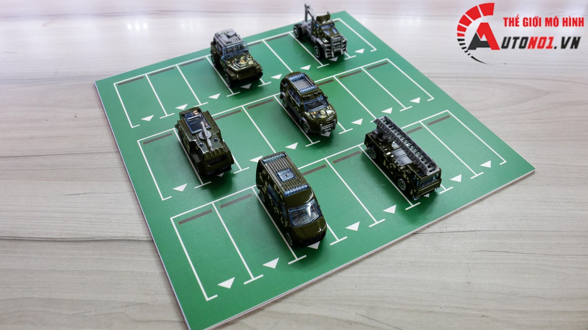  Diorama mặt đường - parking kích thước 30x30cm cho ô tô tỉ lệ 1:64 Autono1 DR012 