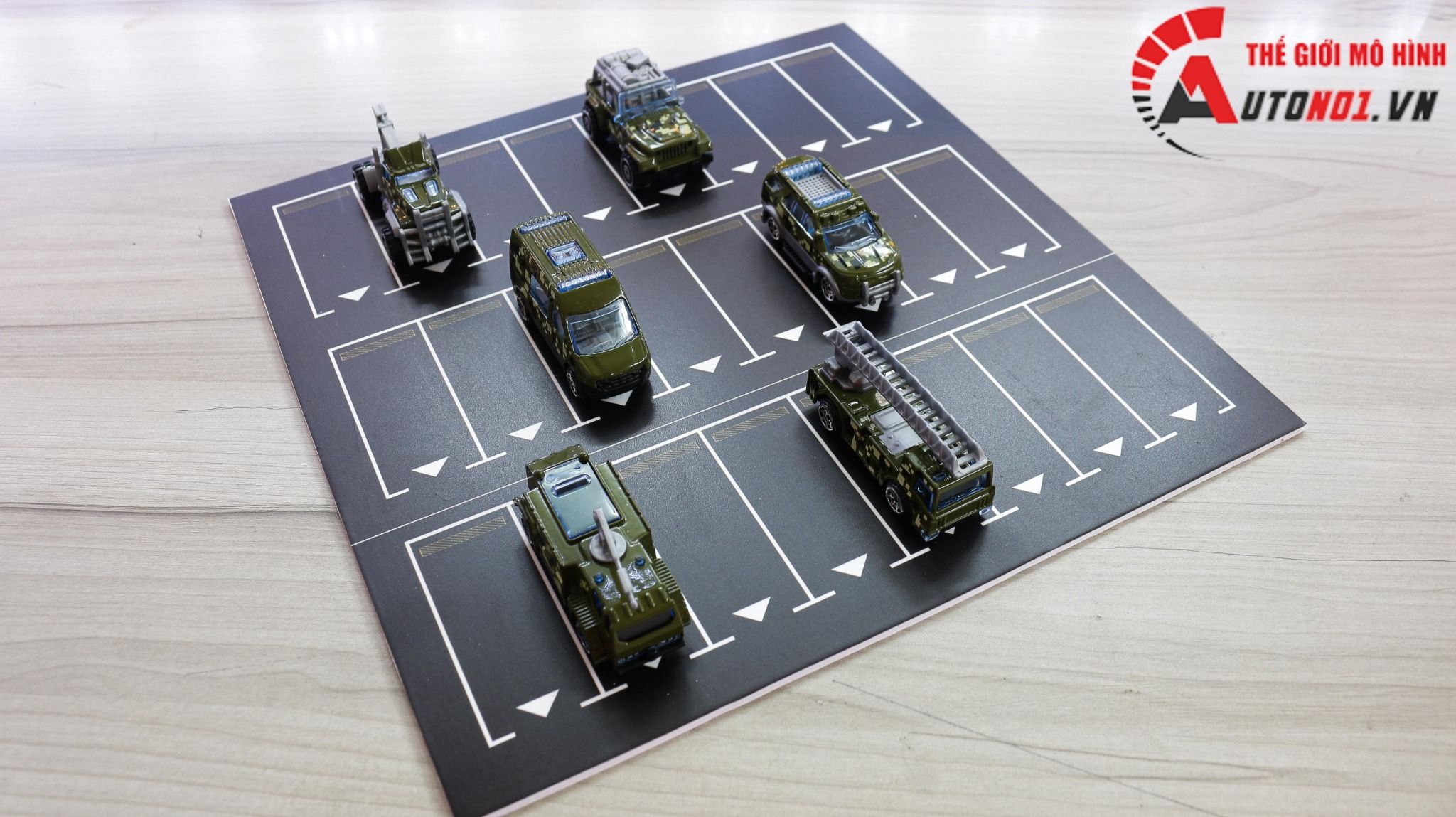  Diorama mặt đường - parking kích thước 30x30cm cho ô tô tỉ lệ 1:64 Autono1 DR012 