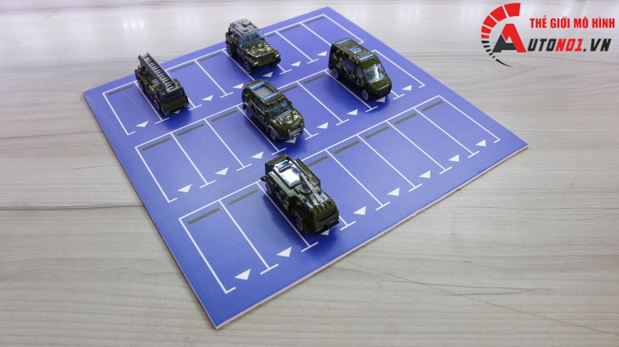  Diorama mặt đường - parking kích thước 30x30cm cho ô tô tỉ lệ 1:64 Autono1 DR012 