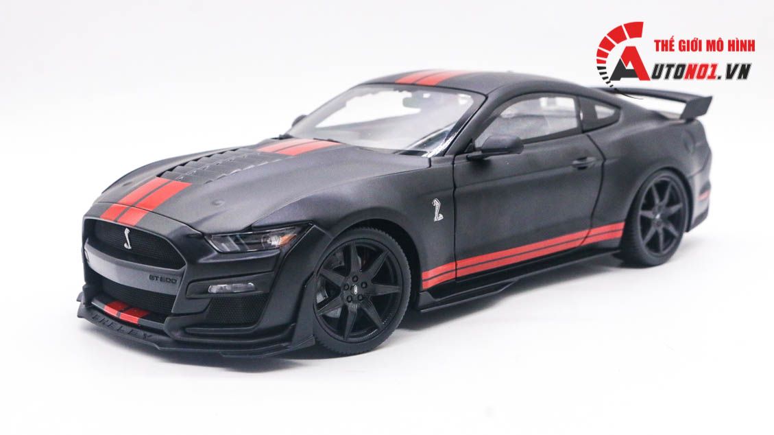  Mô hình xe Ford Mustang Shelby Cobra Gt500 1:18 Maisto 7030 