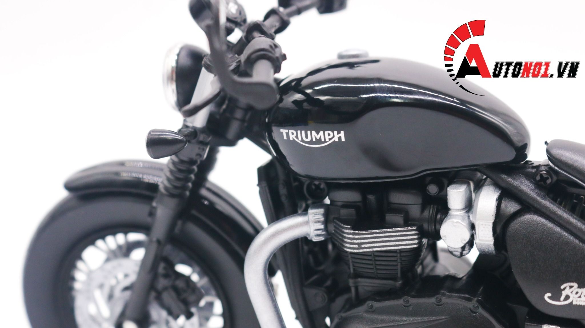  Mô hình xe Triumph Bonneville Bobber 1:12 Welly MT025 