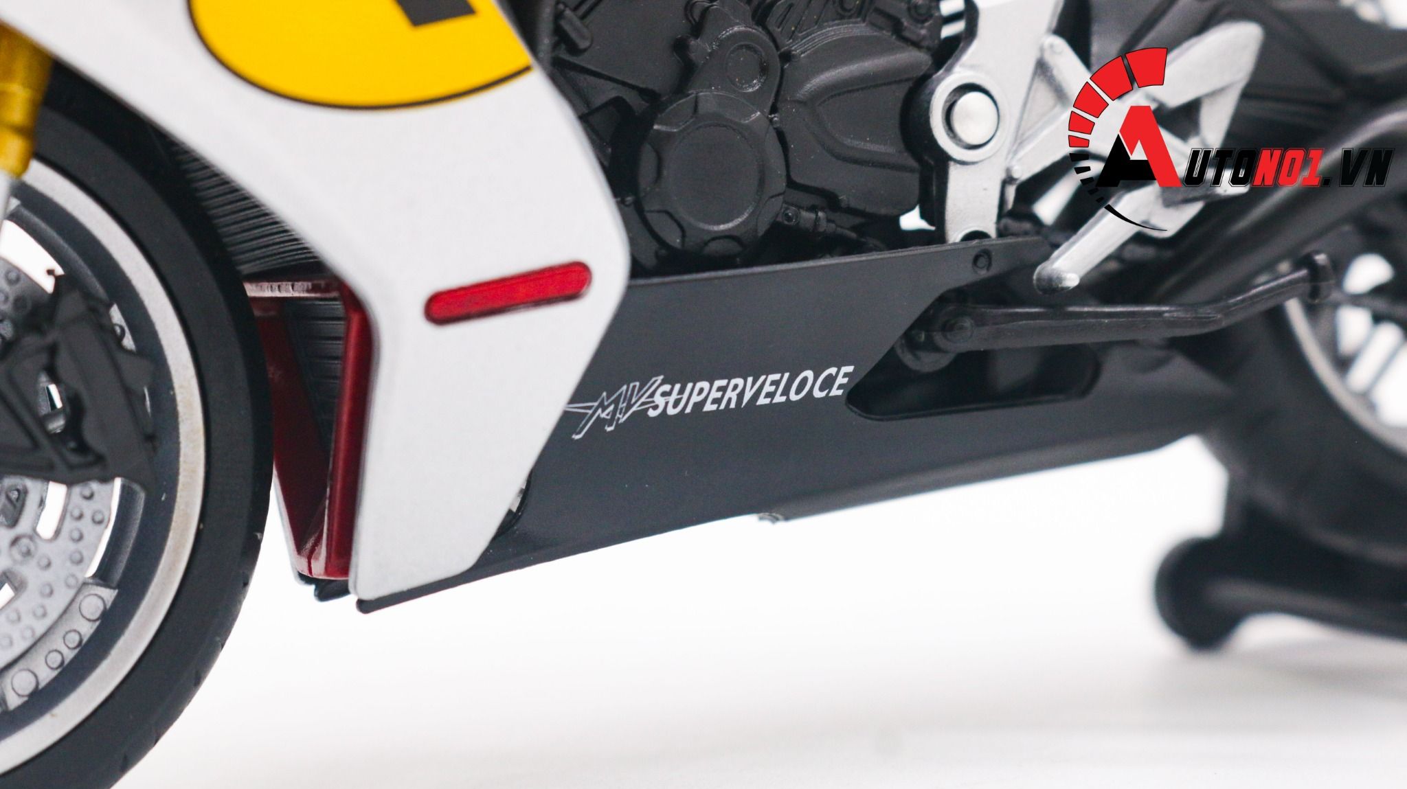  Mô hình xe MV Agusta Superveloce 1:12 Welly MT028 