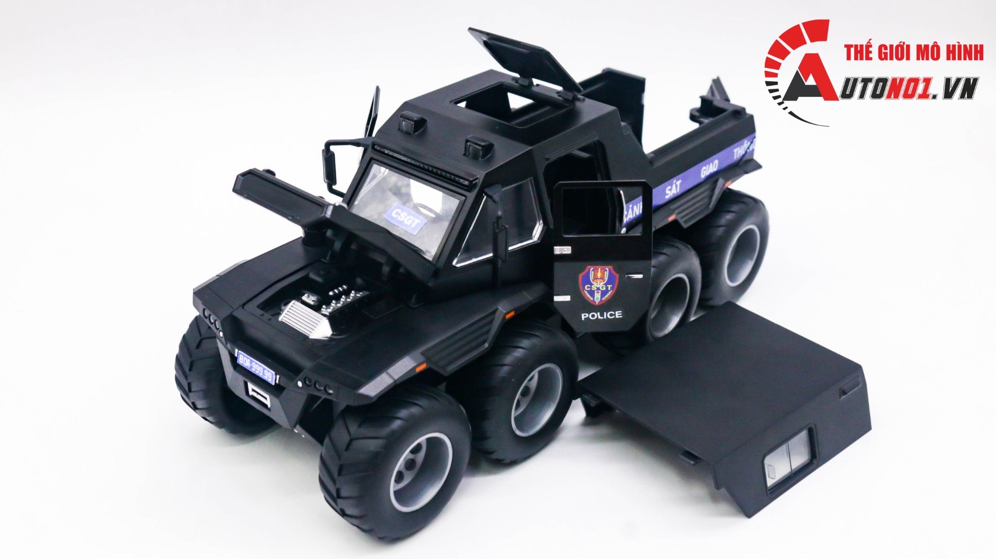 Mô hình xe ô tô độ CSGT xe lội nước Shaman 8x8 full open tỉ lệ 1:24 Miniauto OT238