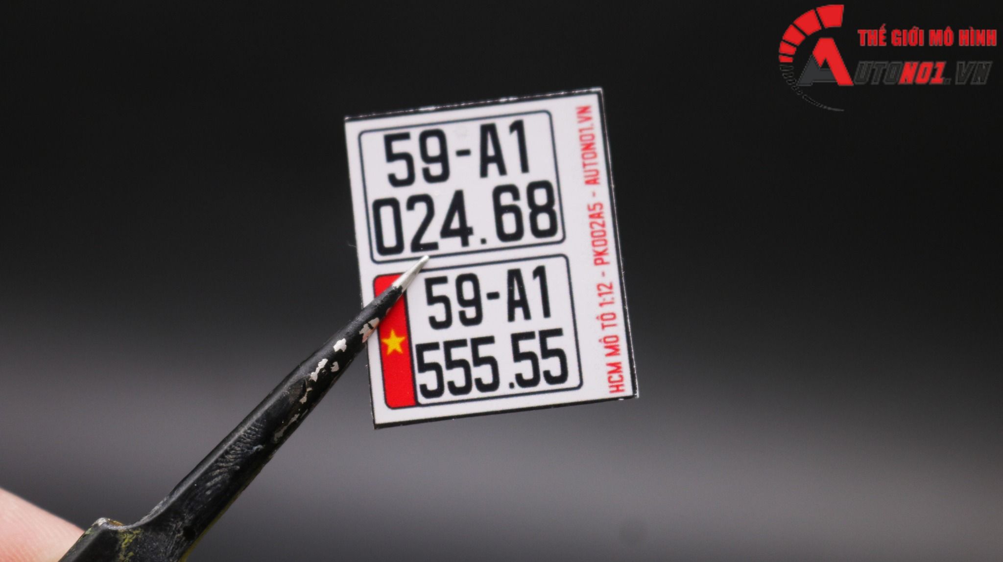 Biển số xe mô hình cho mô tô 1:12 Autono1 PK002A
