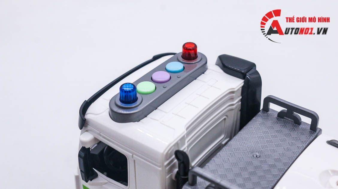 Mô hình xe tưới cây xanh có phun khói tỉ lệ 1:24 Metal DieCast OT497