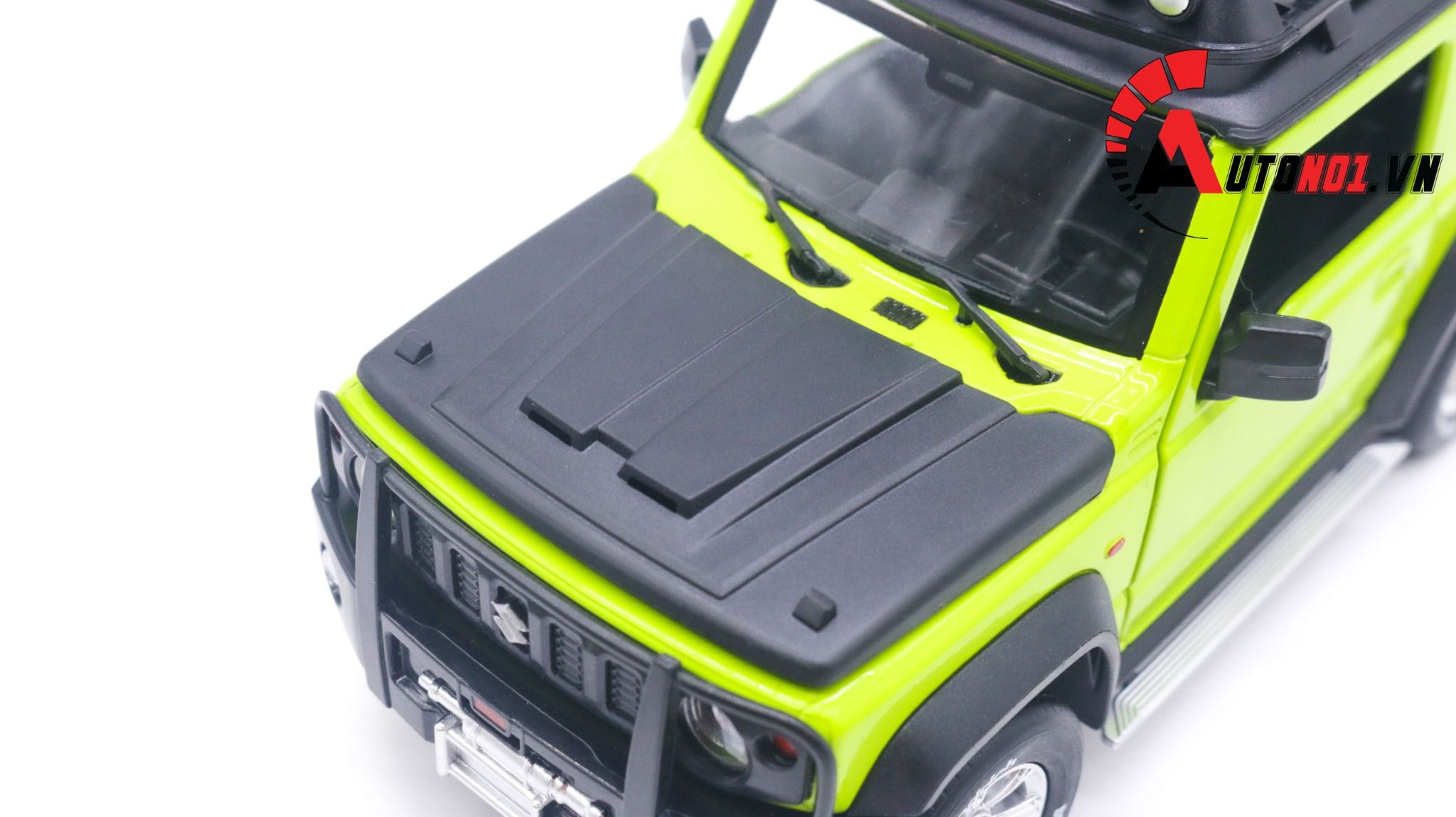 Mô hình xe Suzuki Jimny SUV địa hình 1:18 CCA OT134