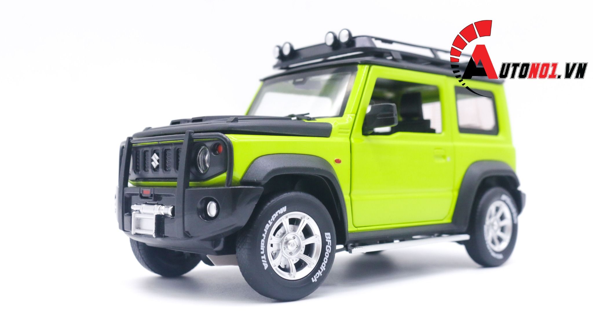 Mô hình xe Suzuki Jimny SUV địa hình 1:18 CCA OT134