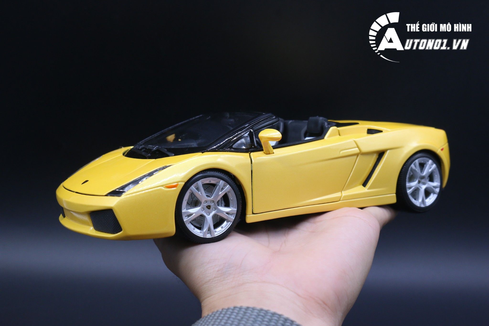  Mô hình xe Lamborghini Gallardo Spyder Yellow 1:18 Bburago 5239 