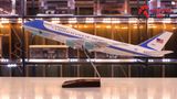  Mô hình máy bay Chuyên cơ tổng thống Mỹ Air Force One Boeing B747 47cm 1:130 có đèn led tự động theo tiếng vỗ tay hoặc chạm MB47001 