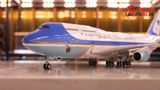  Mô hình máy bay Chuyên cơ tổng thống Mỹ Air Force One Boeing B747 47cm 1:130 có đèn led tự động theo tiếng vỗ tay hoặc chạm MB47001 