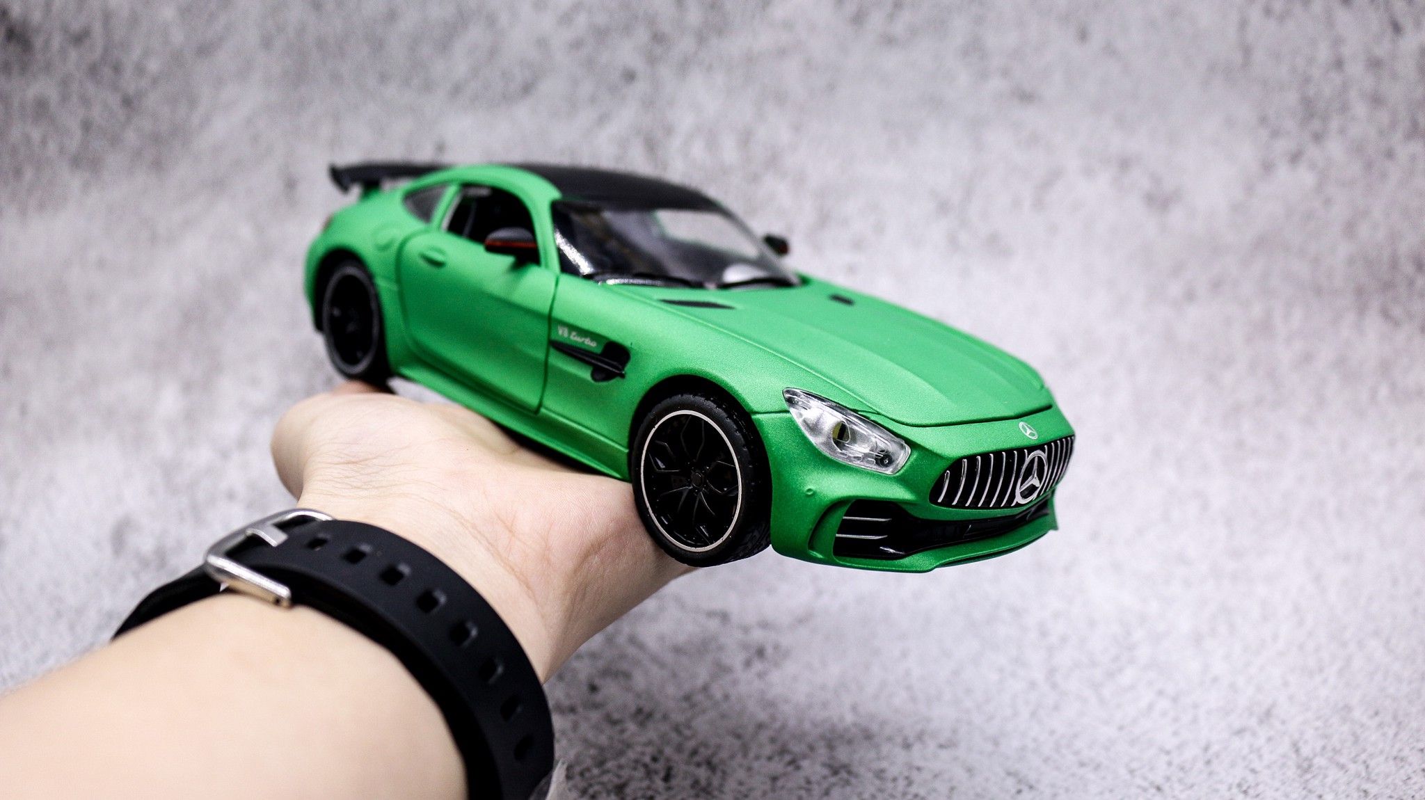  Mô hình xe Mercedes Amg Gt-R 1:24 Chezhi OT412 