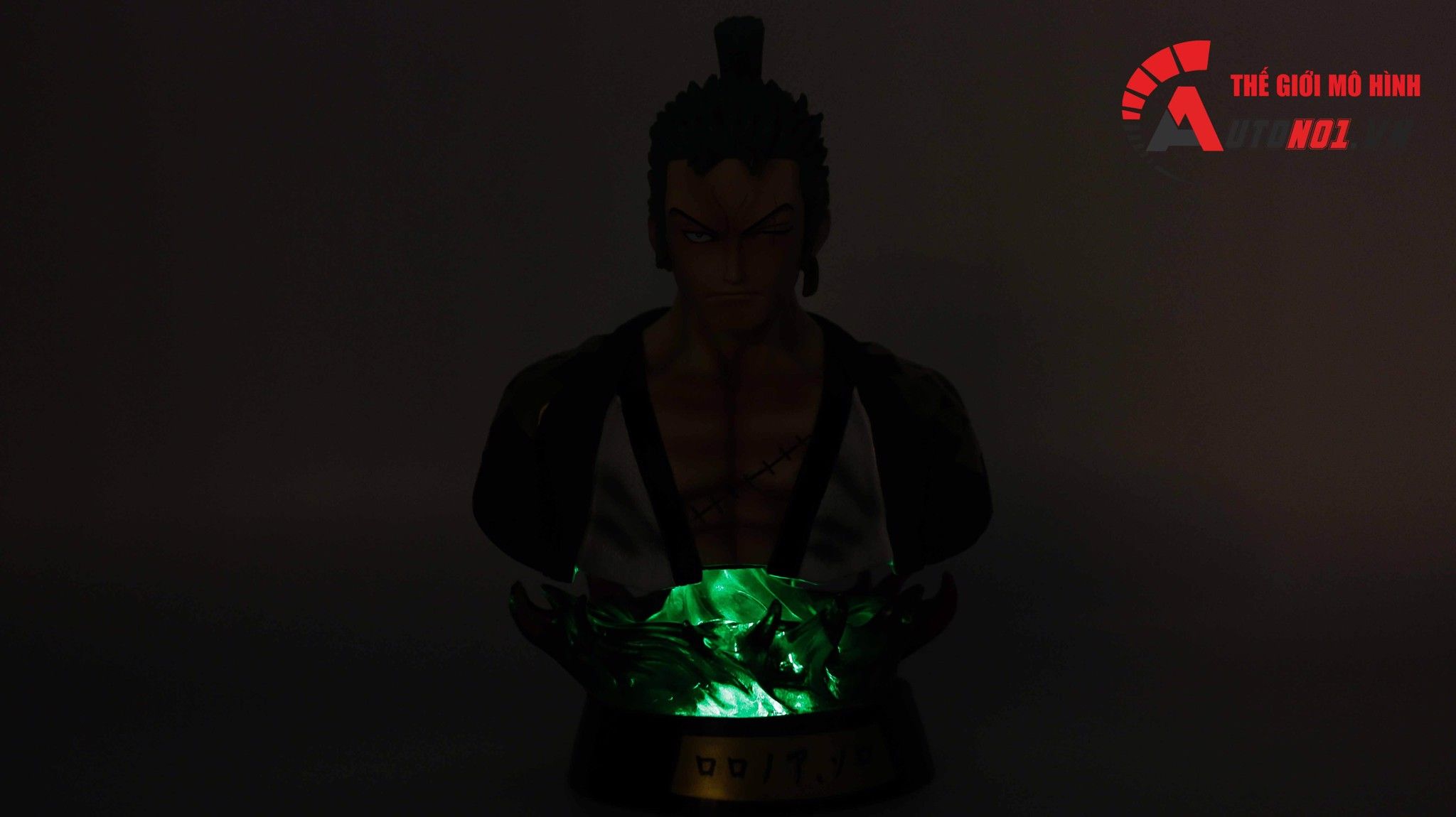  Mô hình nhân vật Onepiece chân dung Zoro Có Đèn 16cm FG199 