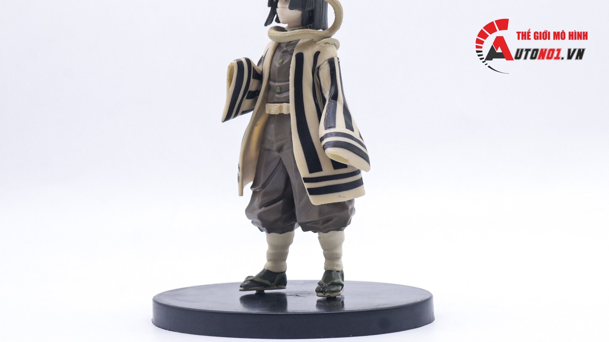  Mô hình nhân vật Demon Slayer Kimetsu No Yaiba Iguro Obanai 15cm FG151 