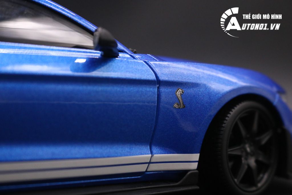 MÔ HÌNH XE FORD MUSTANG SHELBY COBRA GT500 1:18 MAISTO 7030