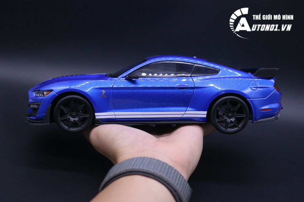 MÔ HÌNH XE FORD MUSTANG SHELBY COBRA GT500 1:18 MAISTO 7030