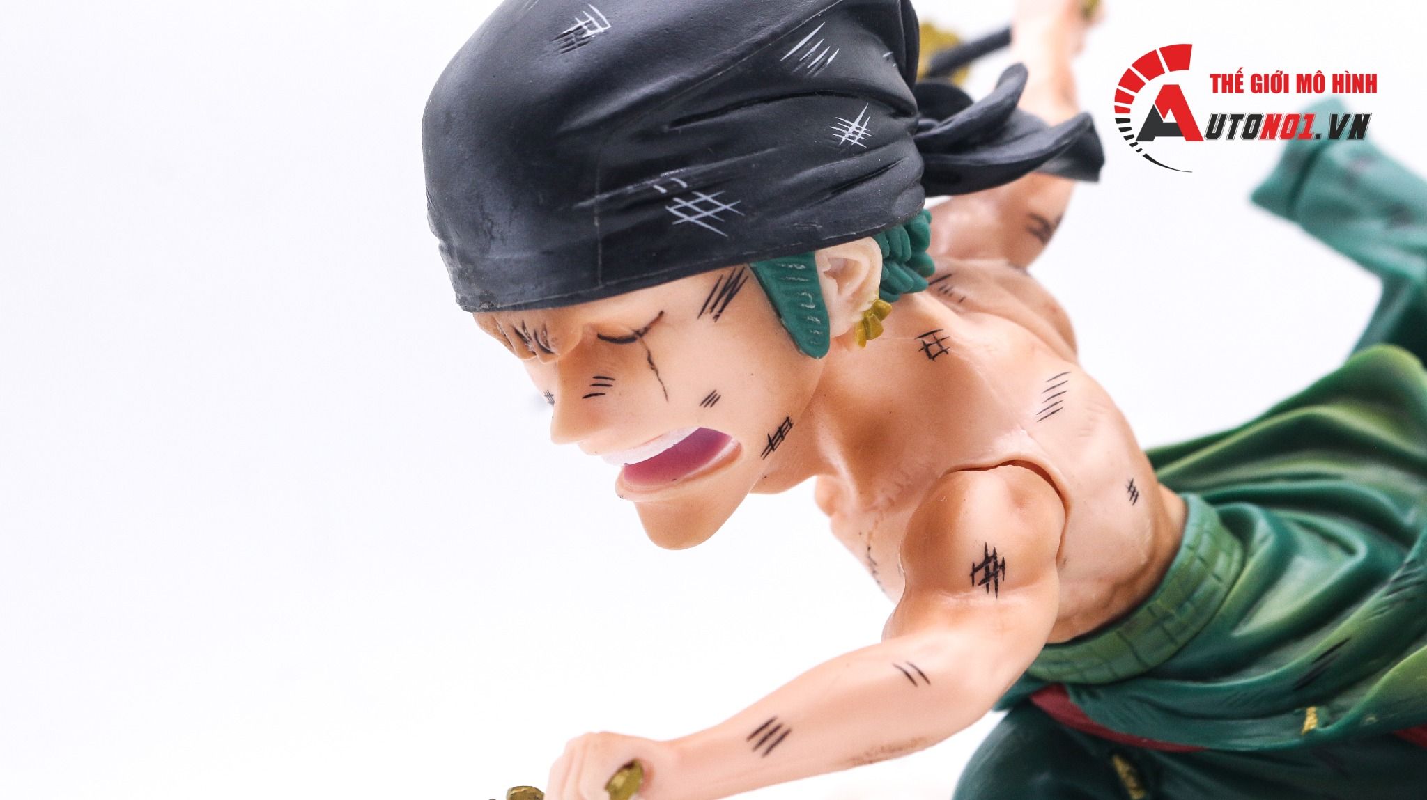 Mô hình nhân vật Onepiece PT Zoro GK 26cm FG110