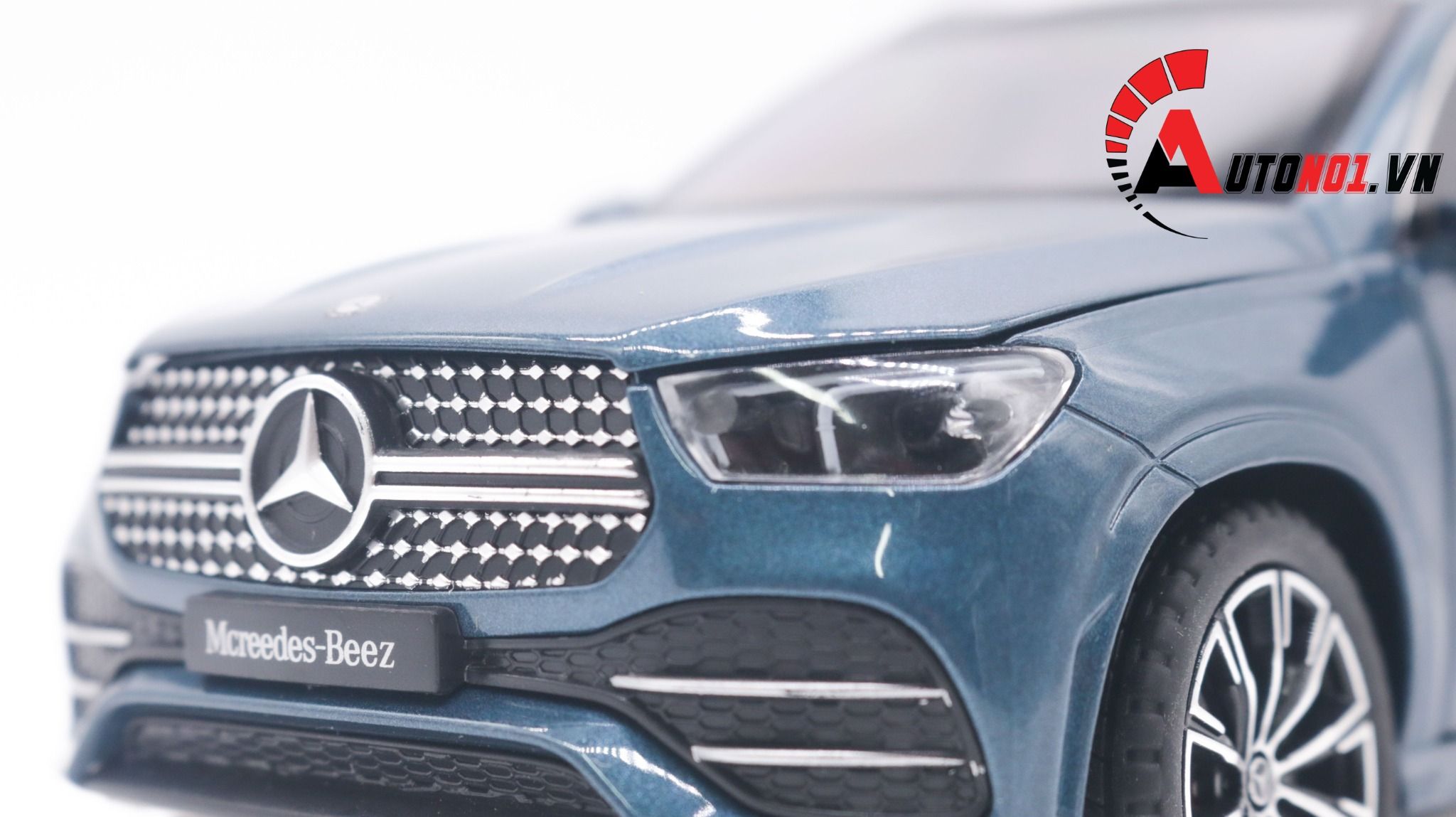 Mô hình xe ô tô SUV Mercedes Benz GLE full open full kính tỉ lệ 1:24 Jinlifiang OT232