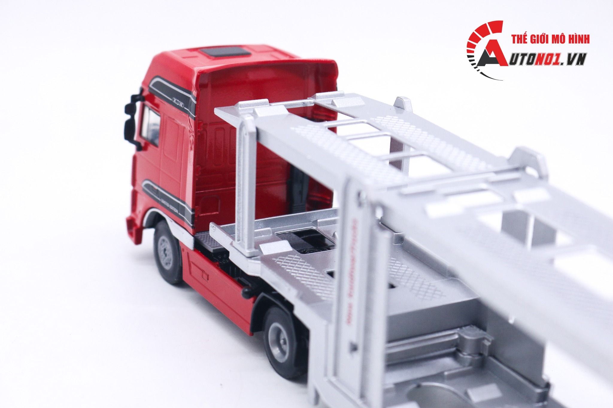 Mô hình xe chuyên dụng chở ô tô tỉ lệ 1:50 Kaidiwei 8177