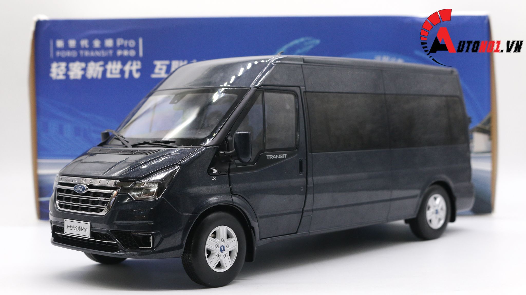  Mô hình xe Ford Transit 16 chỗ Blue 1:18 Paudi 2775 