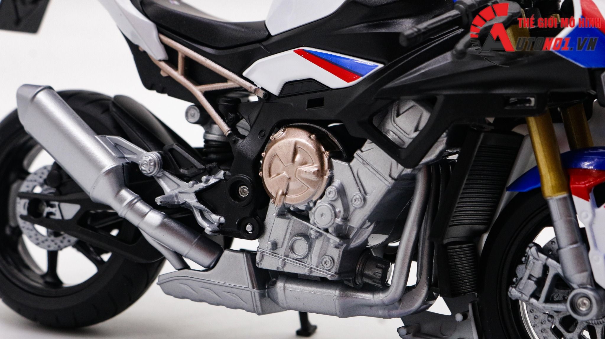  Mô hình xe Bmw s1000rr 2021 1:12 Welly MT081 