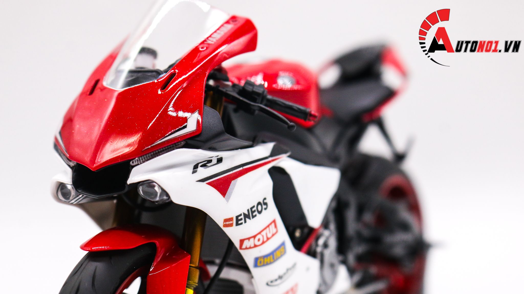 Mô hình xe Yamaha Yzf R1 Red White 1:12 Tamiya D080