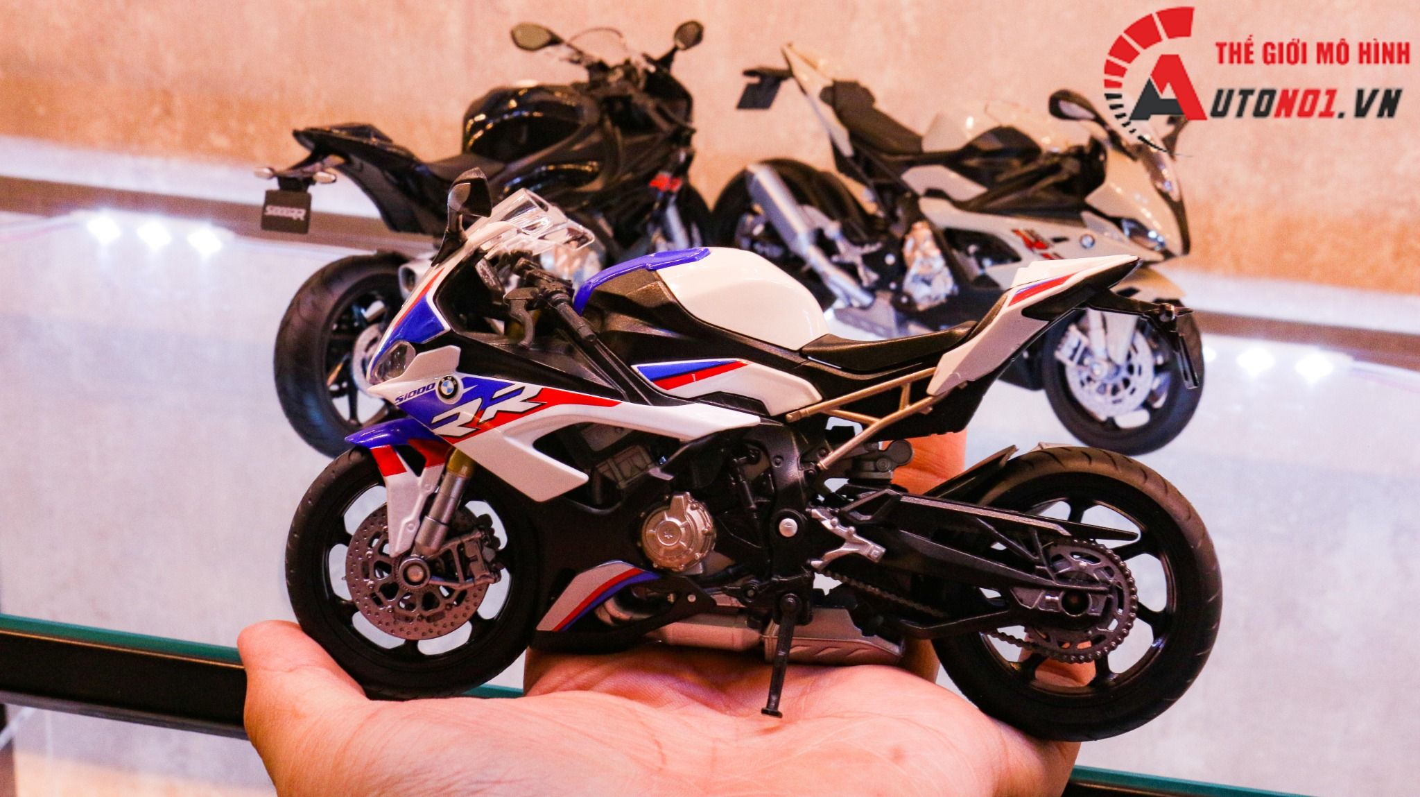  Mô hình xe Bmw s1000rr 2021 1:12 Welly MT081 