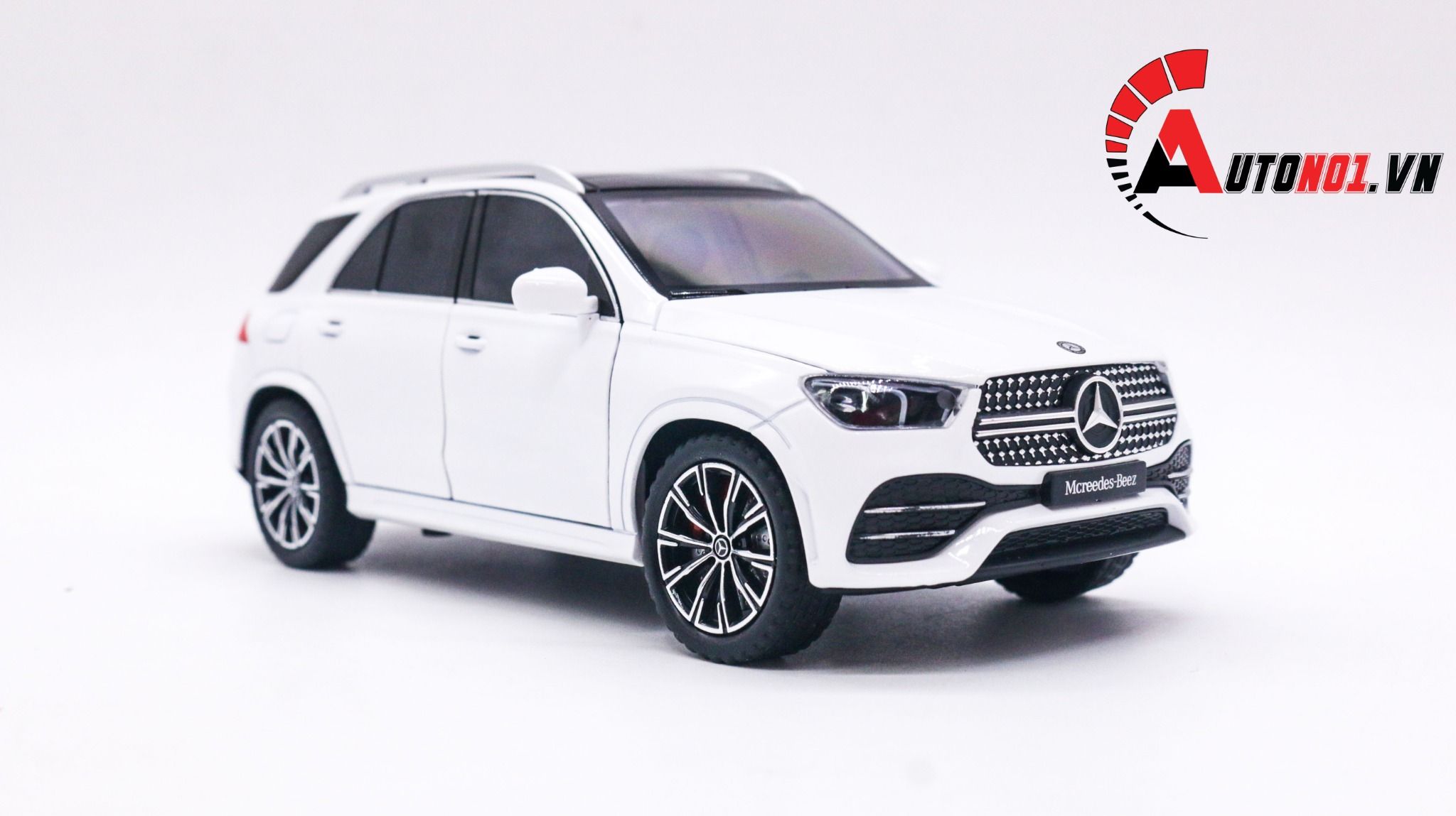 Mô hình xe ô tô SUV Mercedes Benz GLE full open full kính tỉ lệ 1:24 Jinlifiang OT232