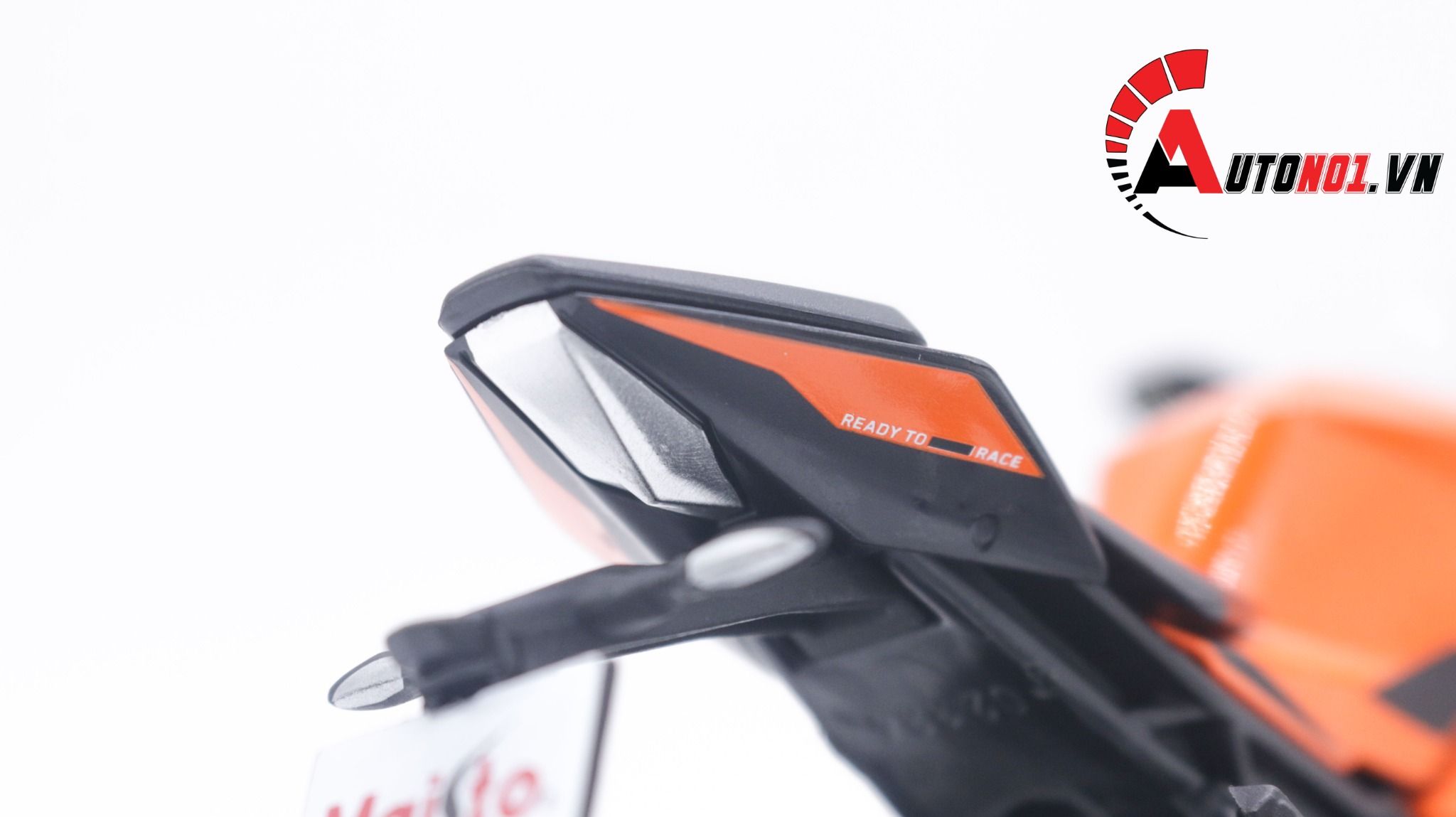 Mô hình xe KTM RC 390 không đế 1:12 Maisto MT039