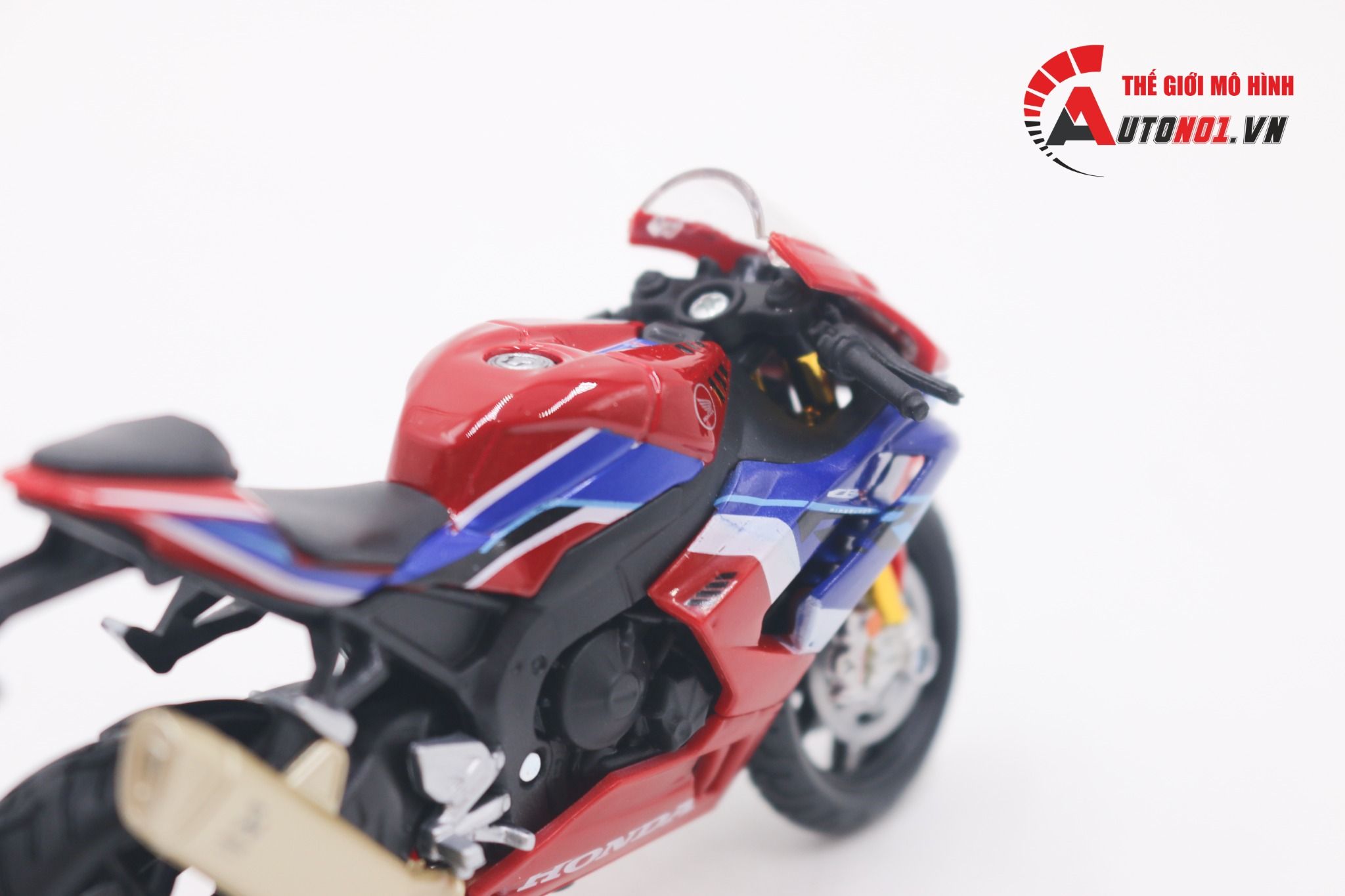 Mô hình xe Honda Cbr 1000rr-r Fireblade SP tỉ lệ 1:18 Maisto 39030 MT031