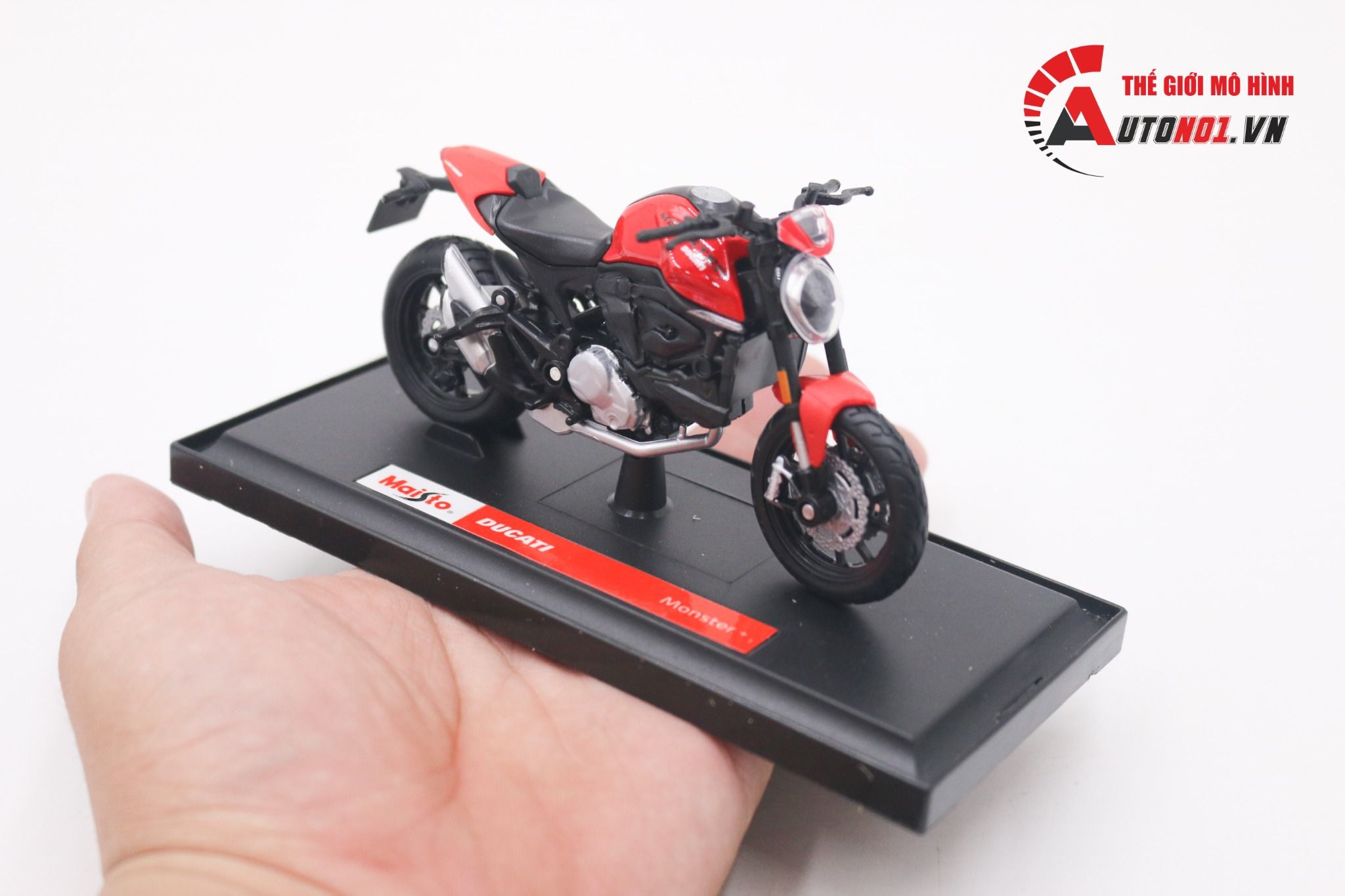 Mô hình xe Ducati Monster 2021 tỉ lê 1:18 Maisto 8149