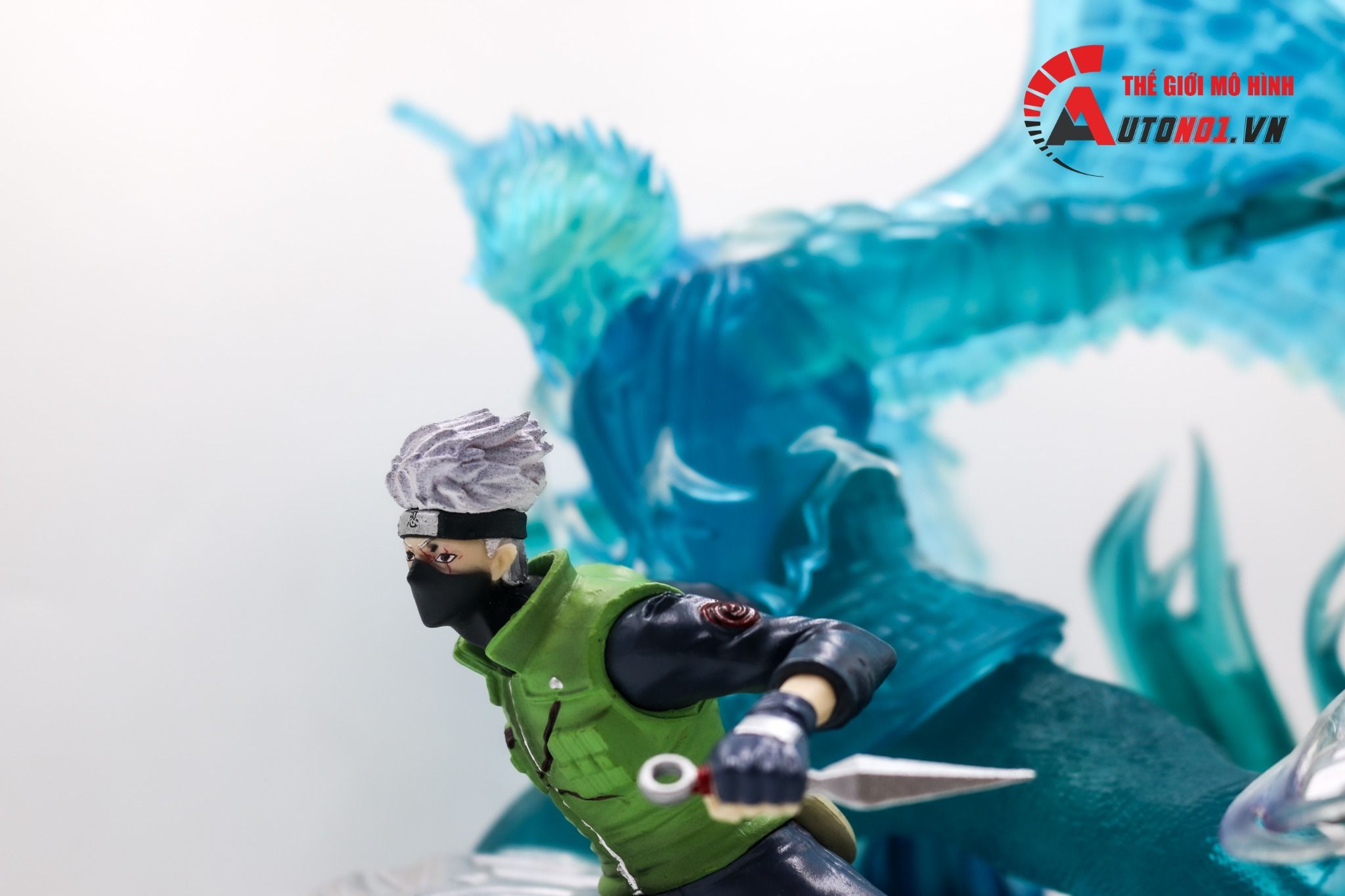  Mô hình nhân vật Naruto thầy Hatake Kakashi Susanoo có đèn 32cm FG189 