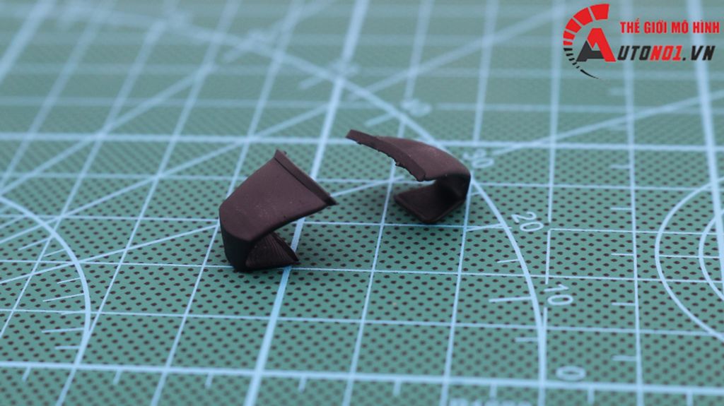 PHỤ KIỆN ĐỘ CÁNH GIÓ WINGLETS V TWIN CHO MÔ TÔ 1:12 PK087