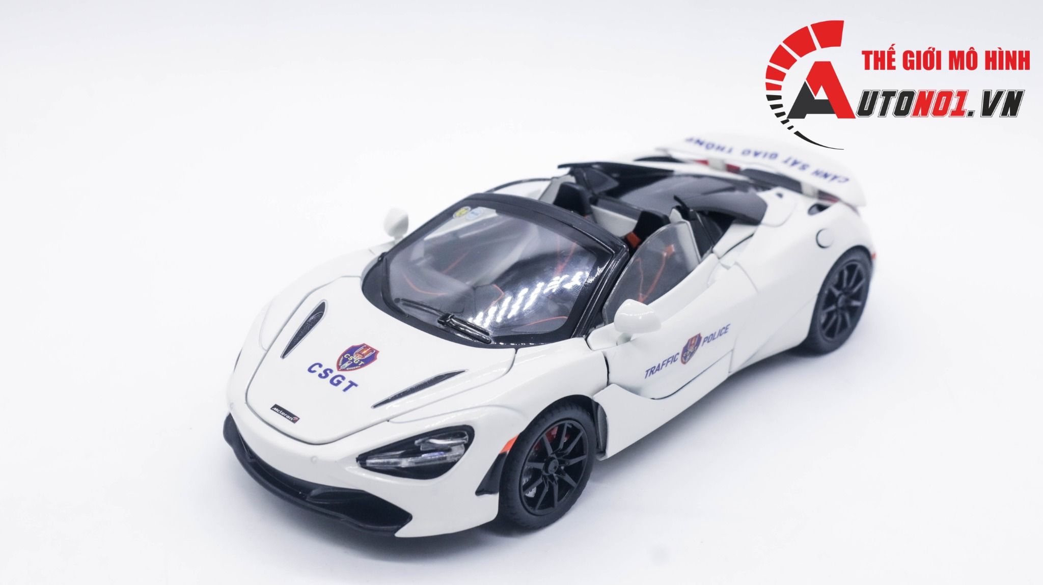  Mô hình xe ô tô độ CSGT Mclaren 720S full open tỉ lệ 1:24 Chezhi OT255 