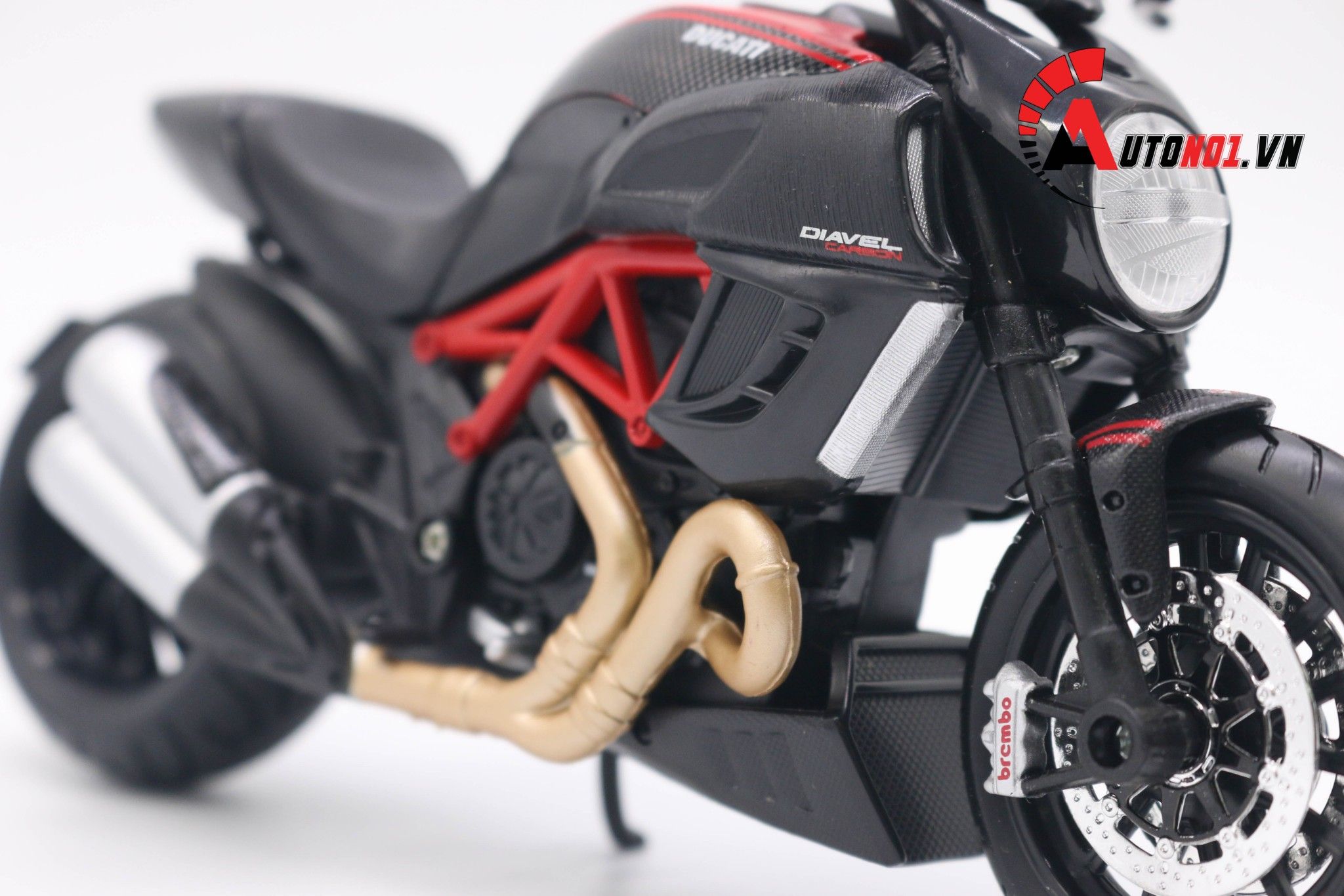 Mô hình xe Ducati Diavel Carbon 1:12 Maisto MT084 