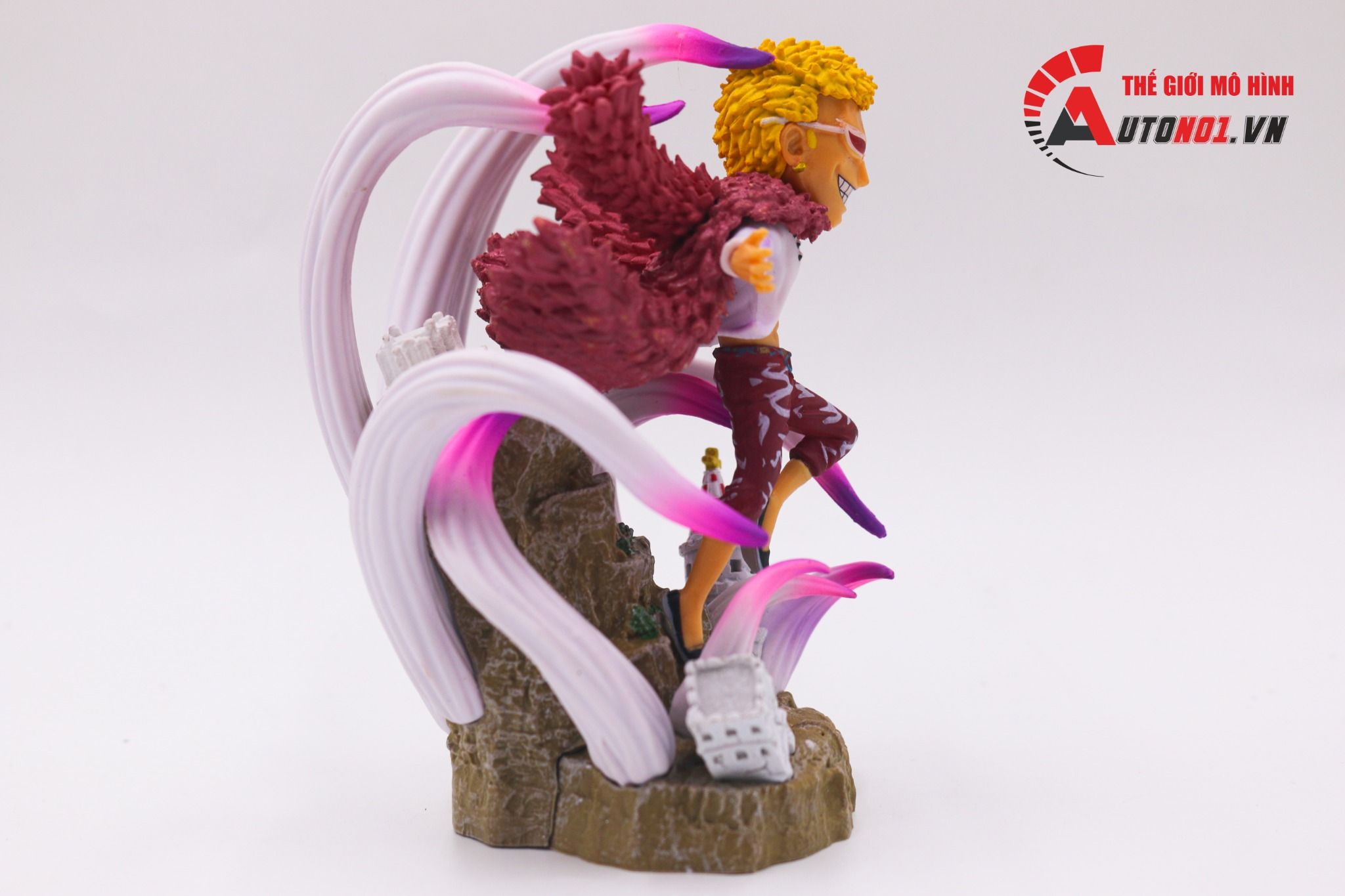  Mô hình nhân vật Onepiece Doflamingo 12cm FG203 