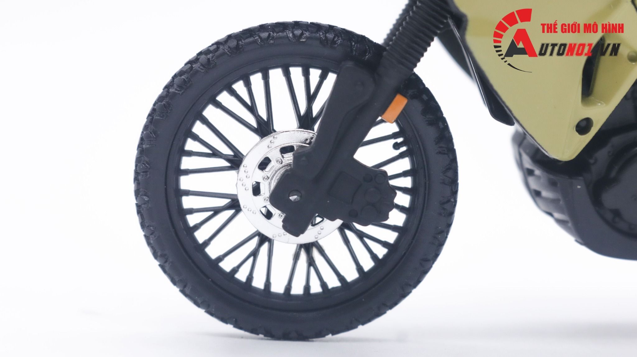 Mô hình xe mô tô Kawasaki KLR650 tỉ lệ 1:18 Maisto MT043