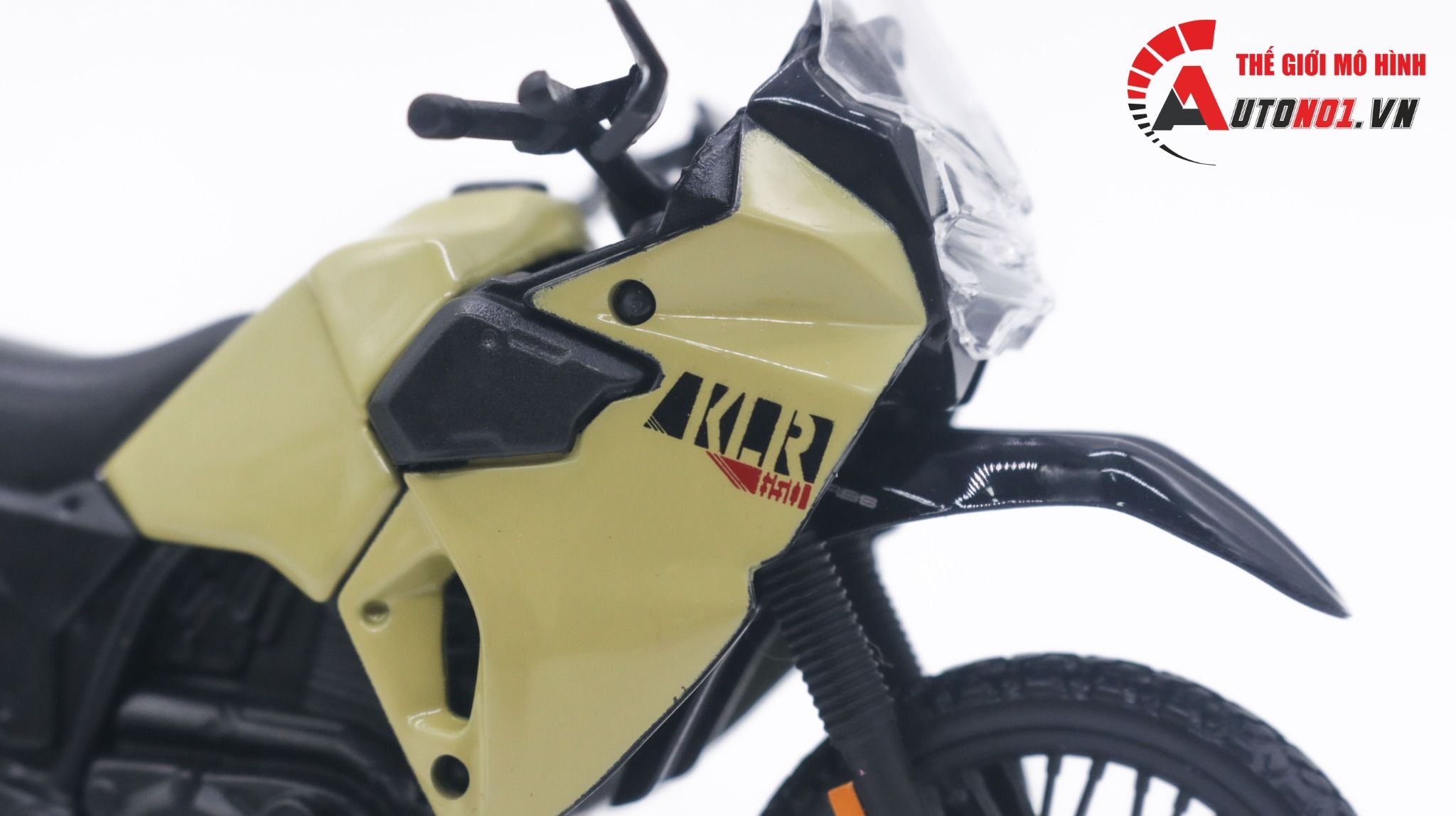 Mô hình xe mô tô Kawasaki KLR650 tỉ lệ 1:18 Maisto MT043
