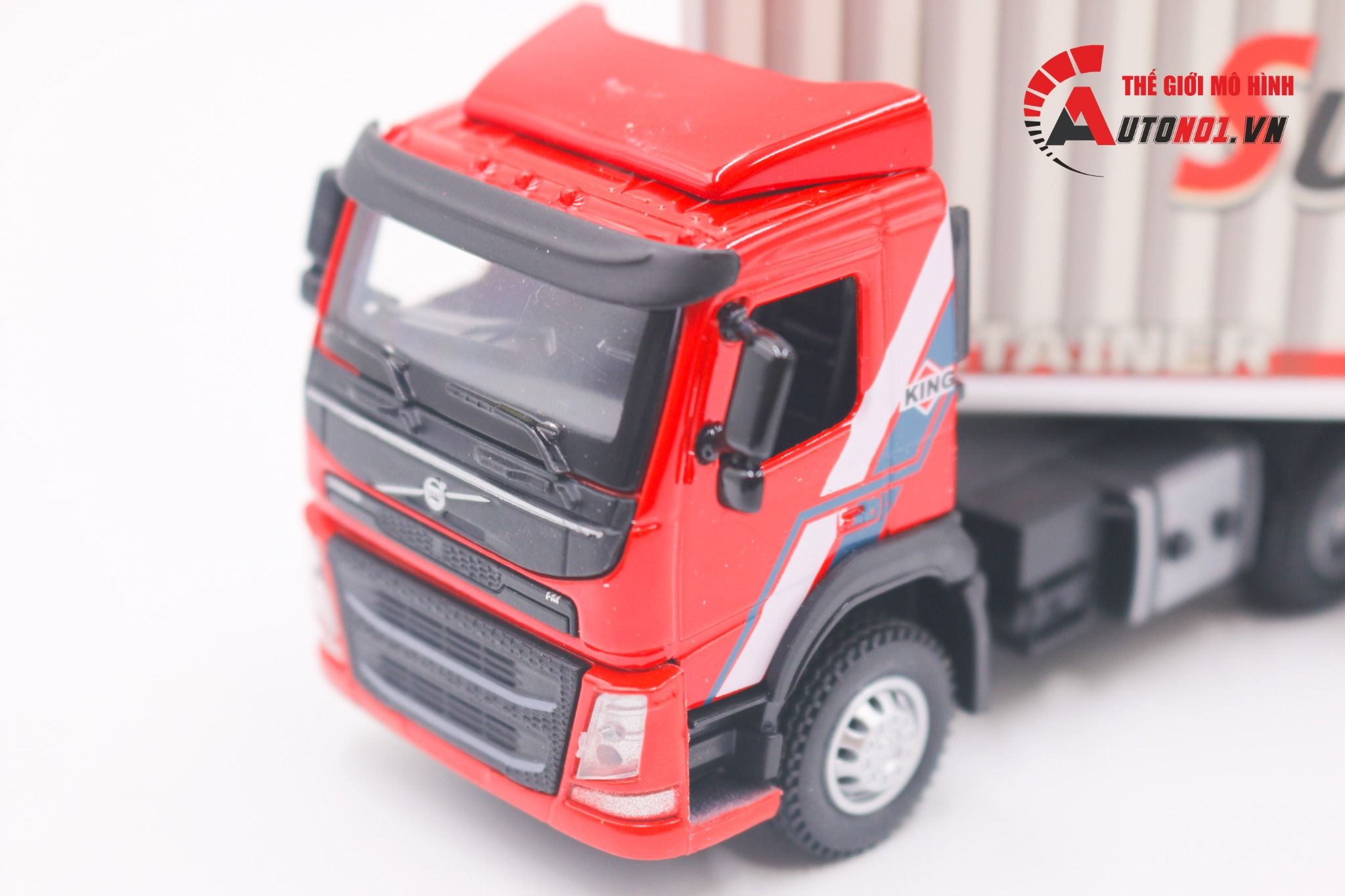 Mô hình xe tải container Volvo chở hàng 1:50 Diecast Metal 8183
