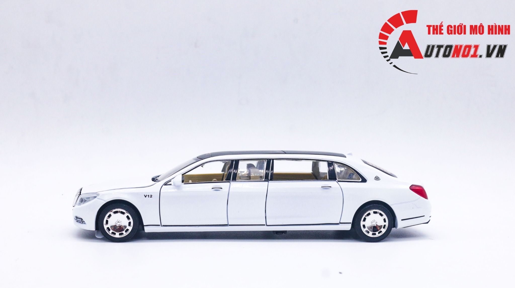 Mô hình xe Mercedes Maybach S600 Pullman tỉ lệ 1:32 Miniauto 3221A 3221B OT279