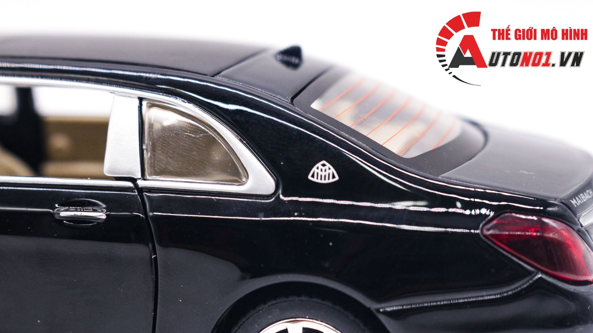 Mô hình xe Mercedes Maybach S600 Pullman tỉ lệ 1:32 Miniauto 3221A 3221B OT279