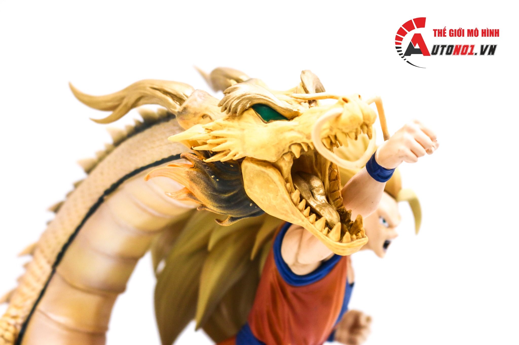 Mô hình nhân vật Dragonball Songoku Super Saiyan 3 và Rồng thần 20cm FG169
