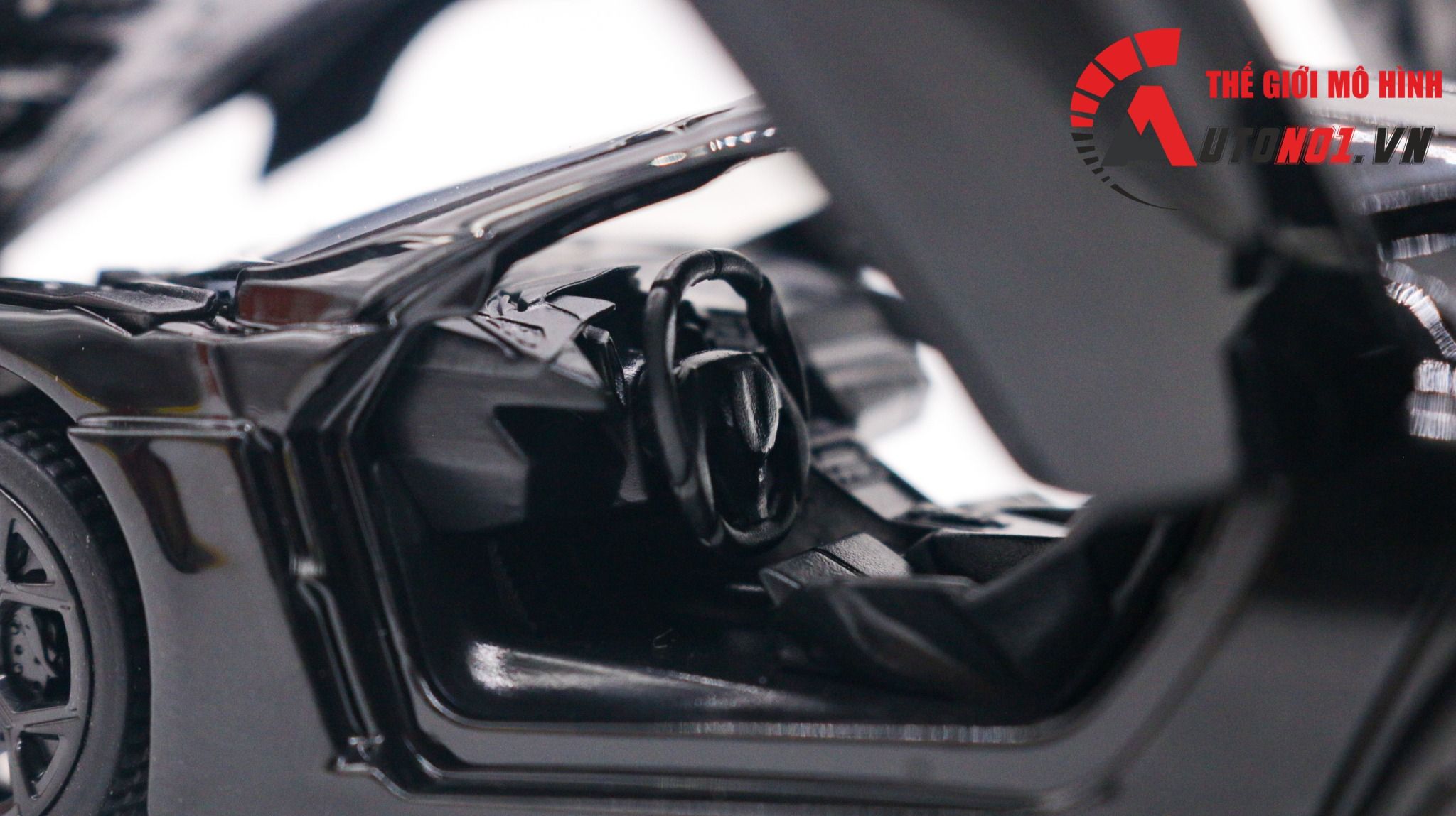 Mô hình xe Lykan Hypersport Fast And Furious F&F tỉ lệ 1:32 Miniauto 32013 OT277