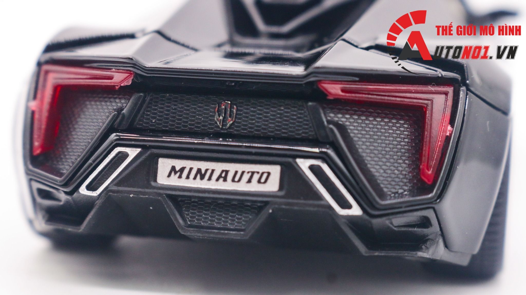 Mô hình xe Lykan Hypersport Fast And Furious F&F tỉ lệ 1:32 Miniauto 32013 OT277